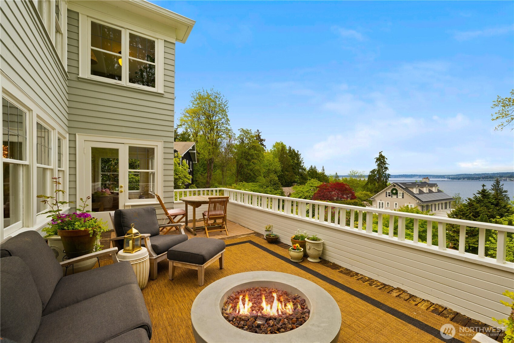 246 Dorffel Drive E, Seattle, WA 98112-5003
