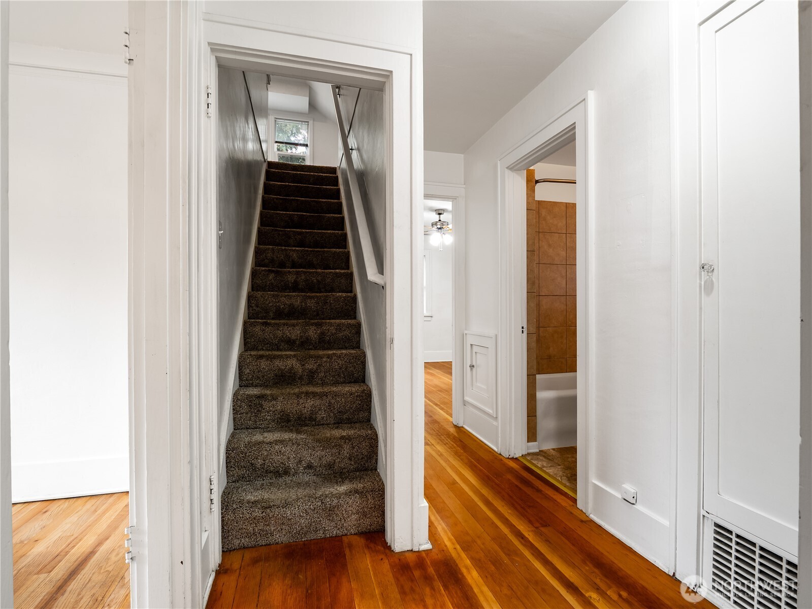 3521 S 11th Street , Tacoma, WA 98405