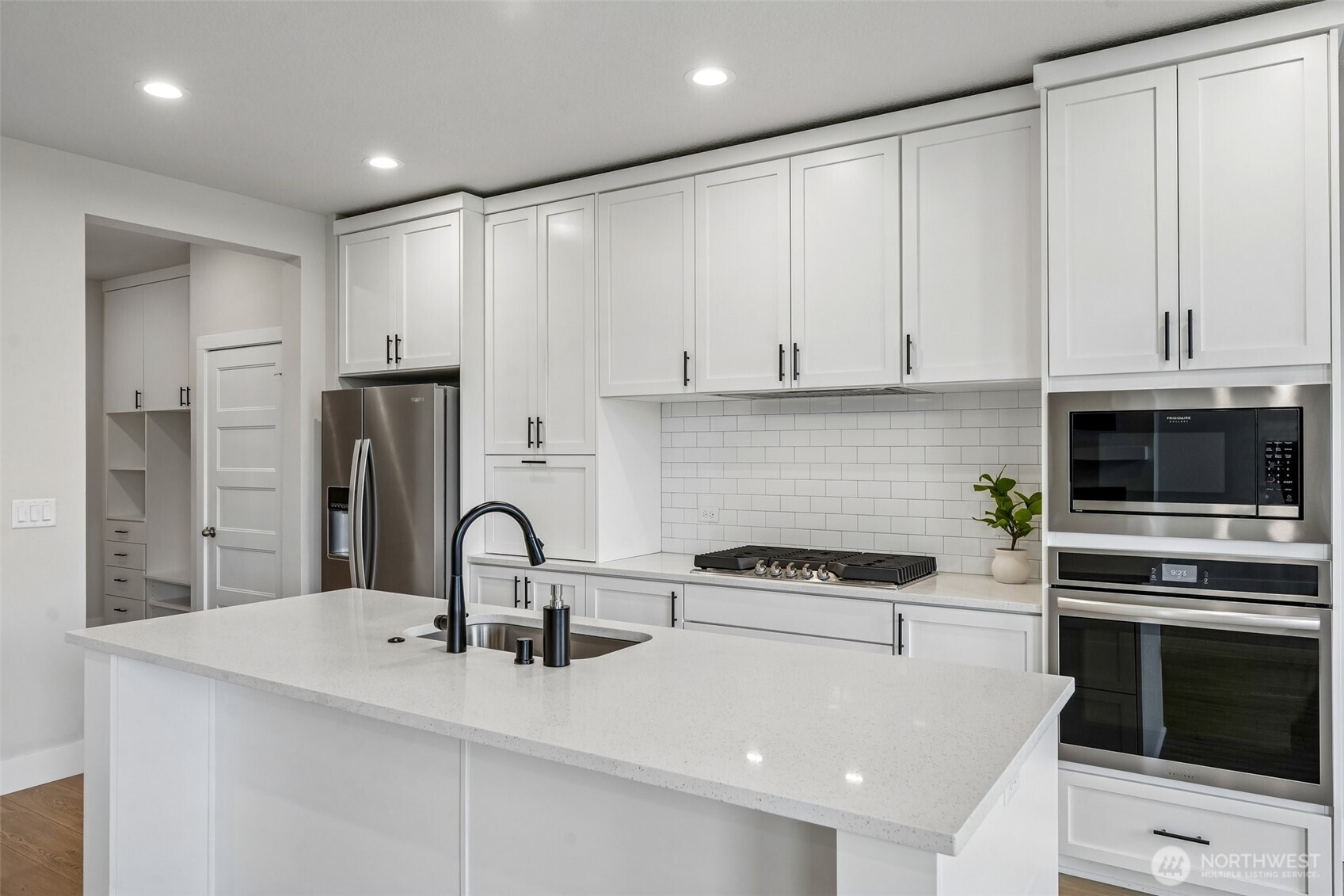 914 NW 175th Way , Ridgefield, WA 98642