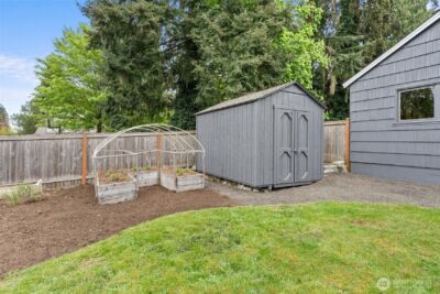 8129 224th Street SW, Edmonds, WA 98026 - Photo 23