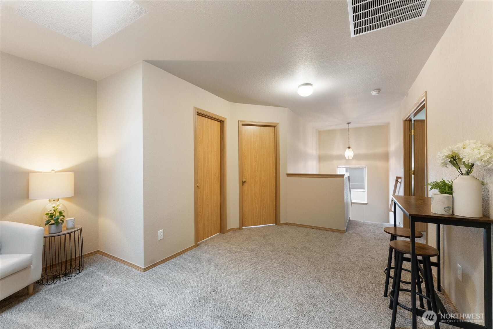 6827 11th Avenue NE, Olympia, WA 98516