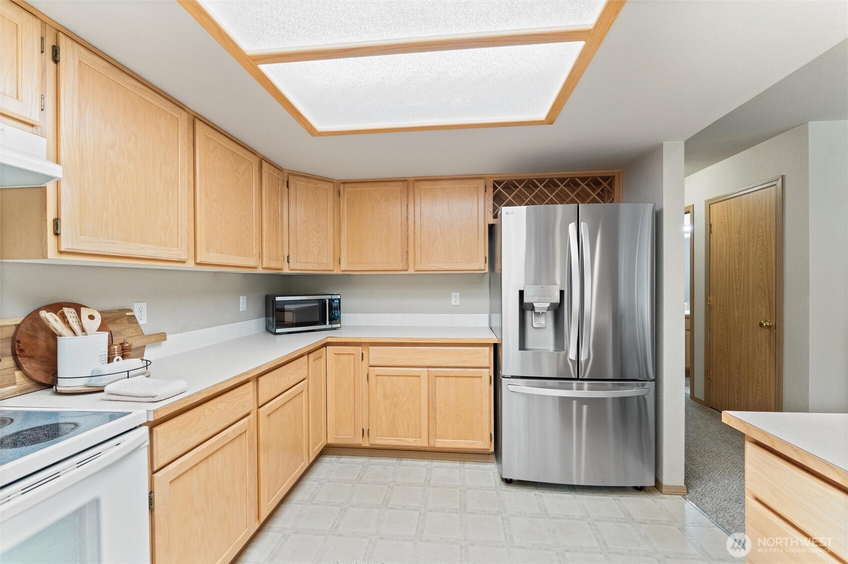 6827 11th Avenue NE, Olympia, WA 98516
