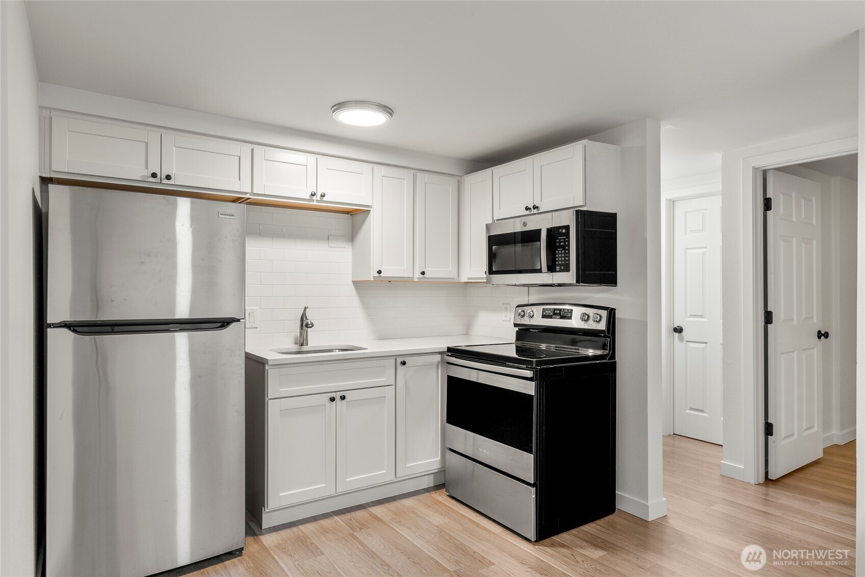3834 175th Avenue NE #G16, Redmond, WA 98052-5859
