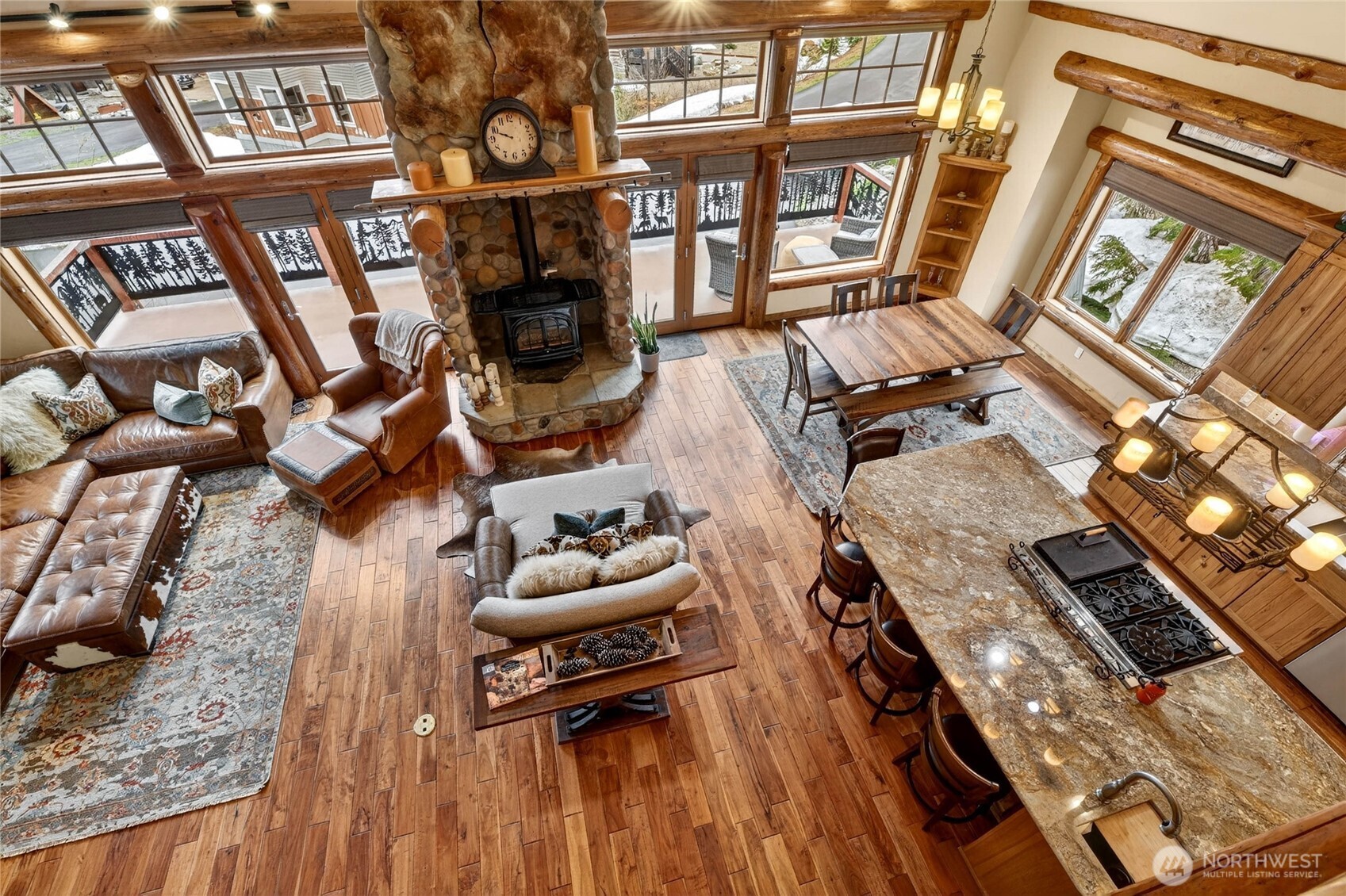 50 Summit Way , Snoqualmie Pass, WA 98068