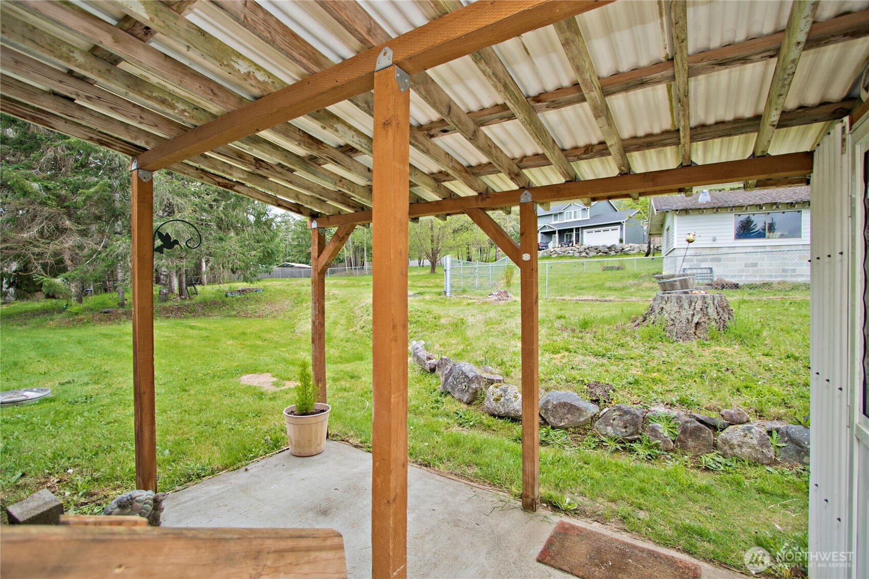 41 E Bay Heights Drive , Allyn, WA 98524