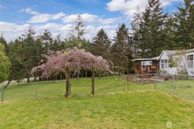 41 E Bay Heights Drive , Allyn, WA 98524 - Photo 3