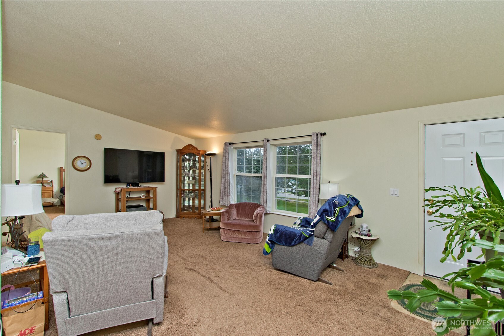 41 E Bay Heights Drive , Allyn, WA 98524