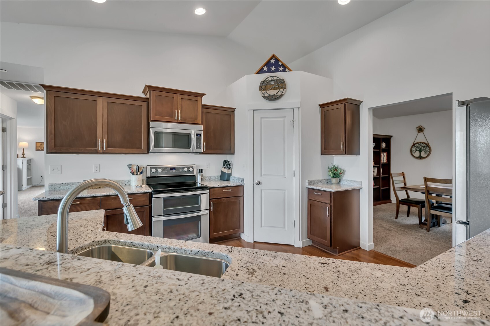 25906 272nd Avenue SE, Ravensdale, WA 98051