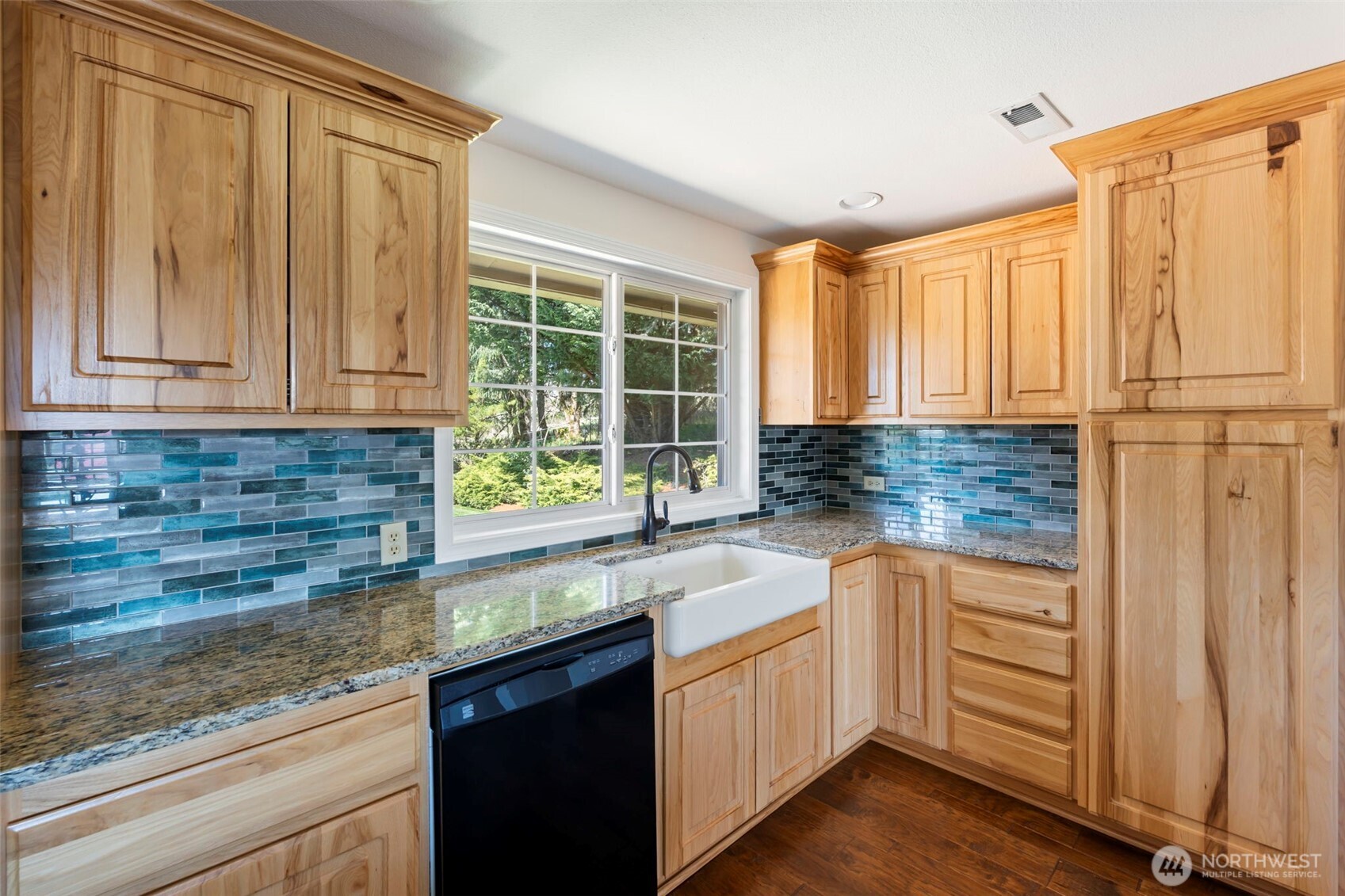 124 Gunnell Road , Winlock, WA 98596