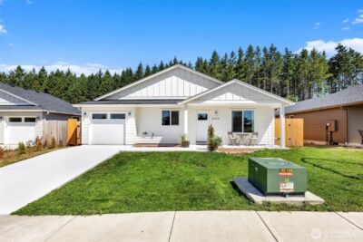 2003 Apple Road , Winlock, WA 98596