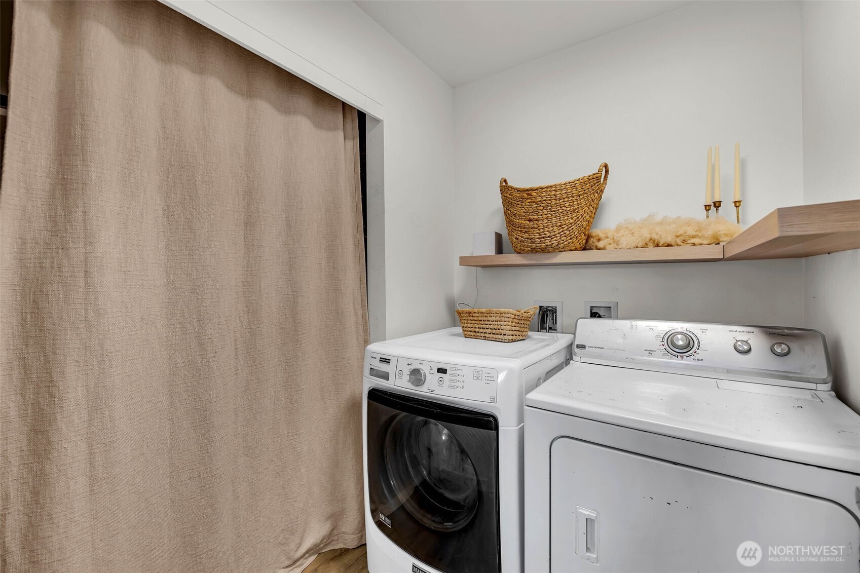 2003 Apple Road , Winlock, WA 98596
