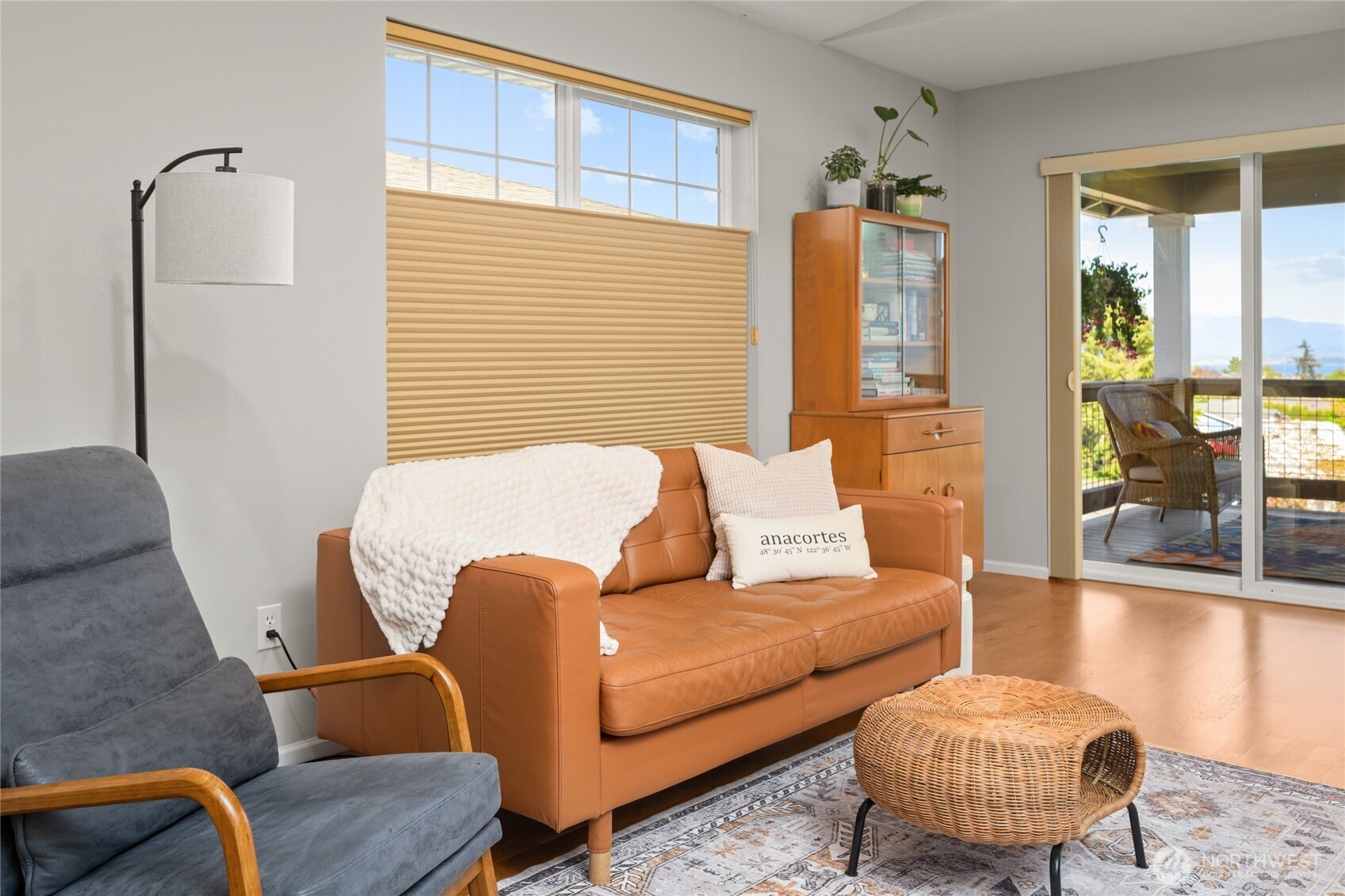 3617 Portage Lane , Anacortes, WA 98221-4401