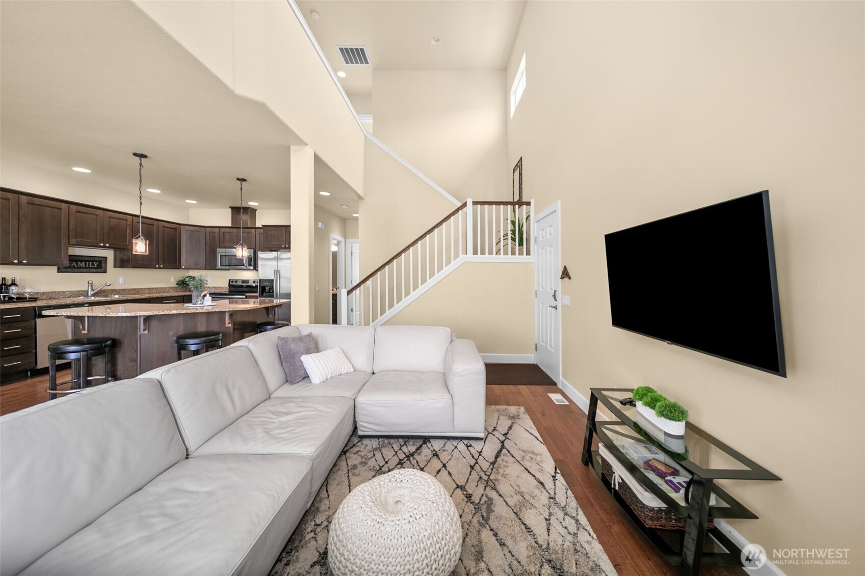 23063 Sunserra Loop NW, Quincy, WA 98848