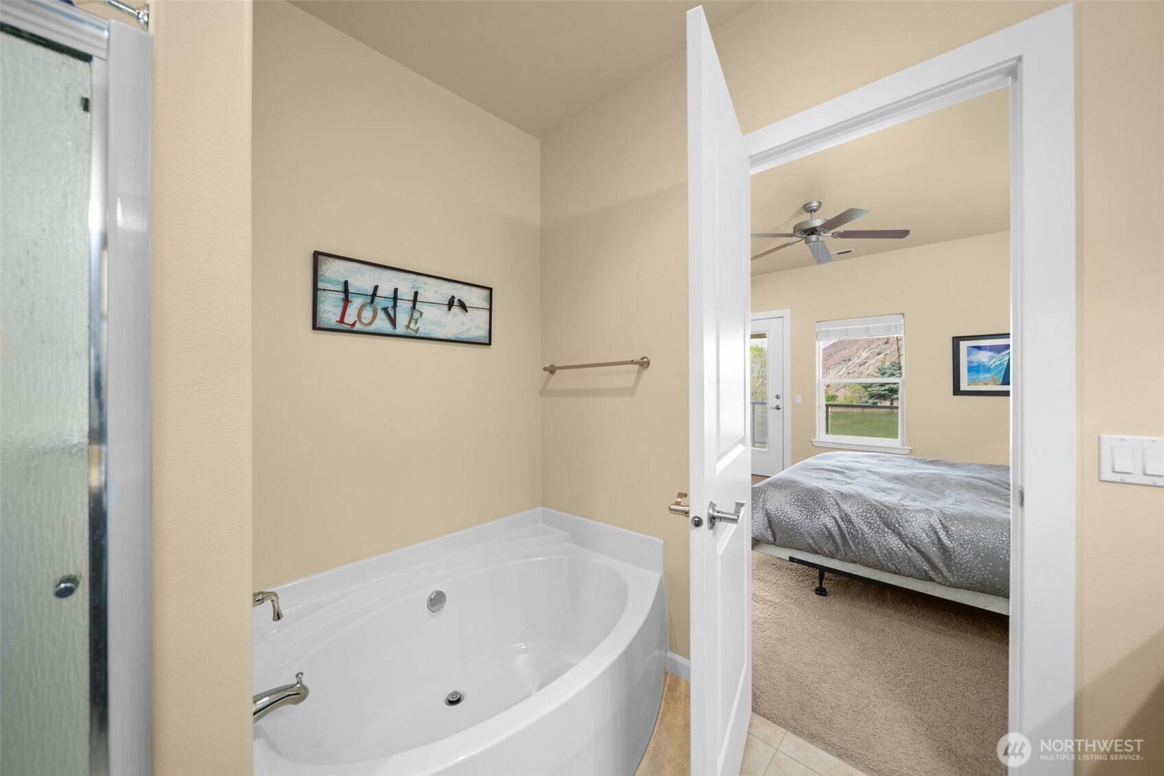 23063 Sunserra Loop NW, Quincy, WA 98848