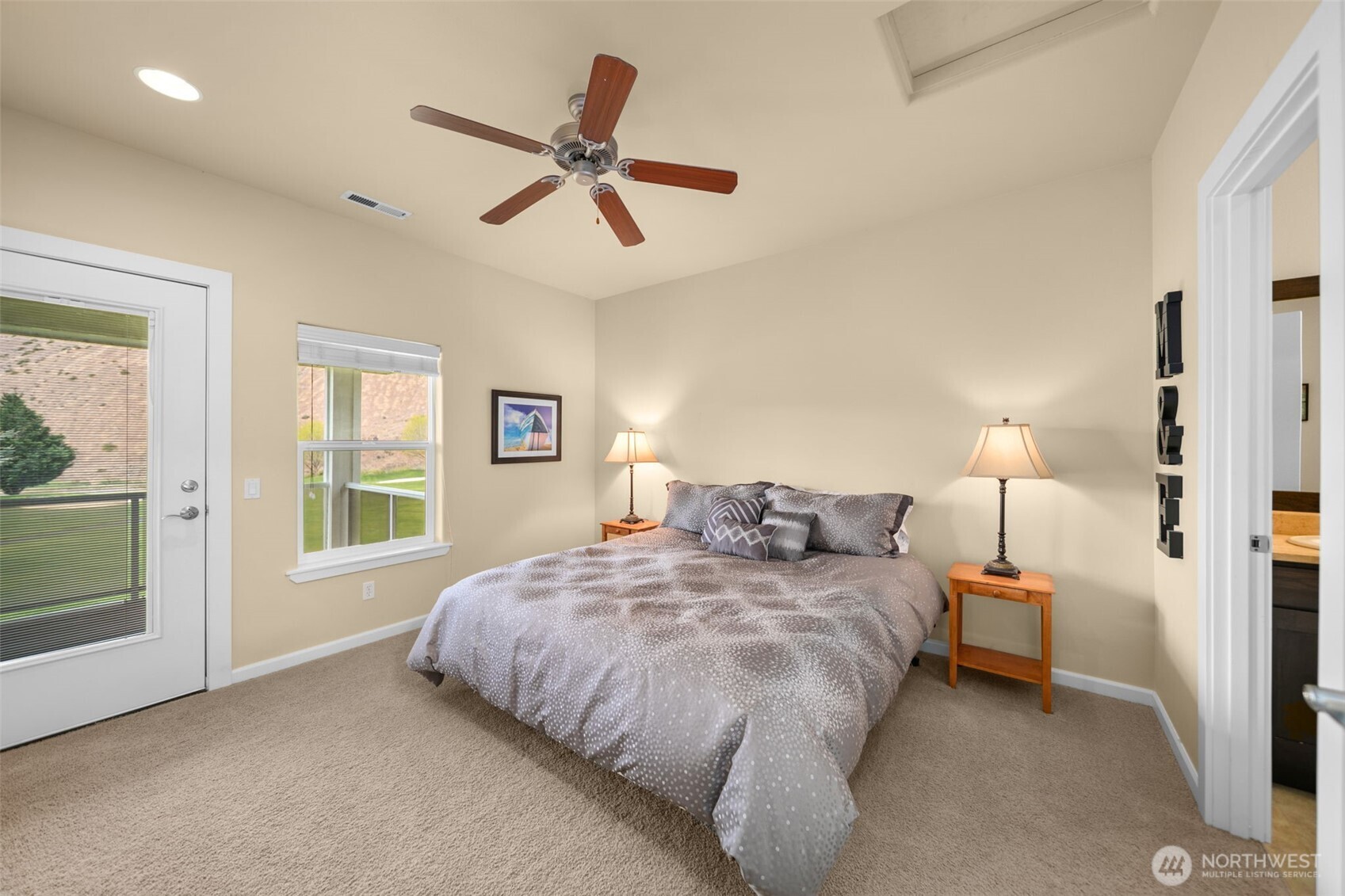 23063 Sunserra Loop NW, Quincy, WA 98848