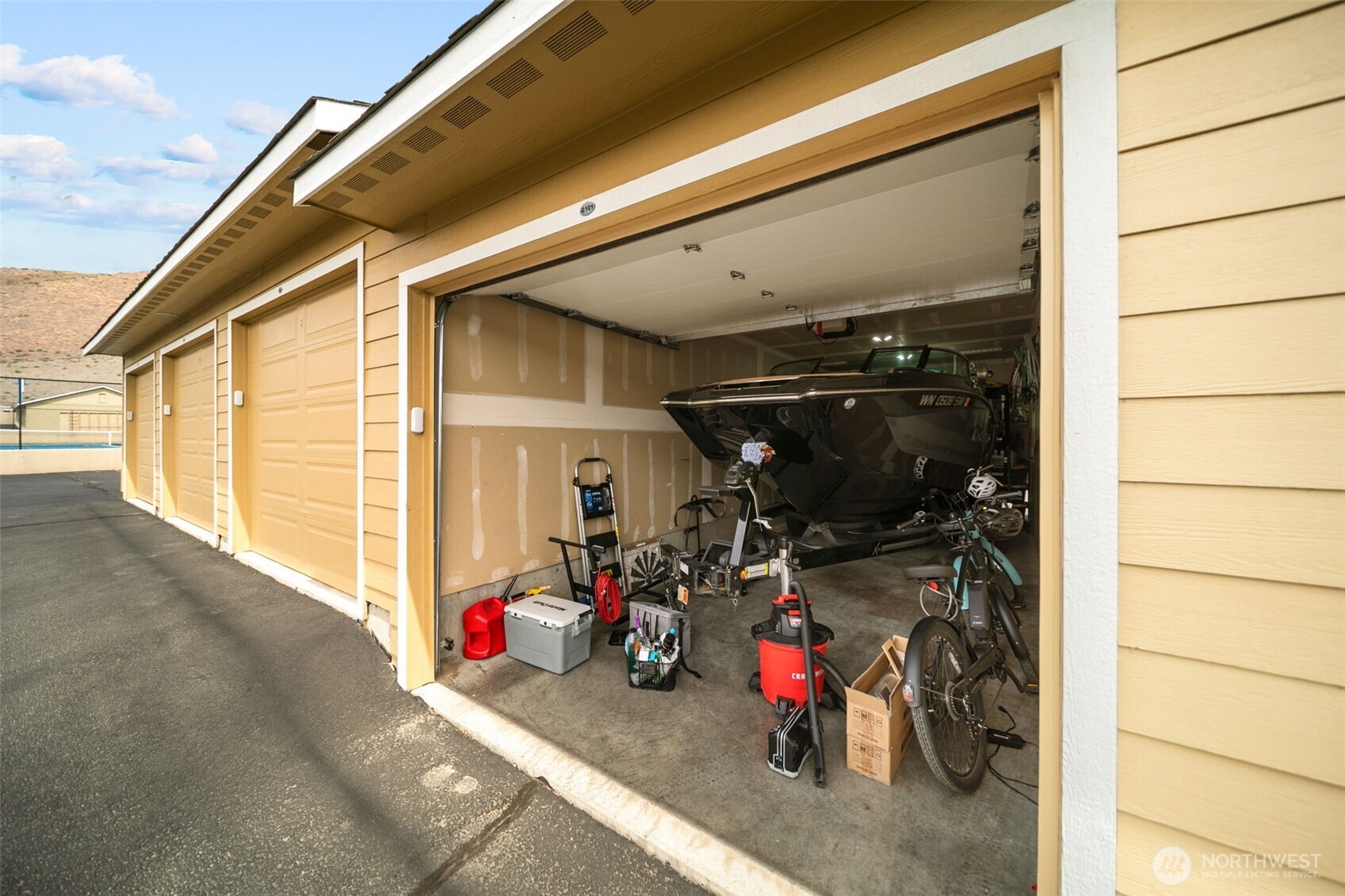 23063 Sunserra Loop NW, Quincy, WA 98848