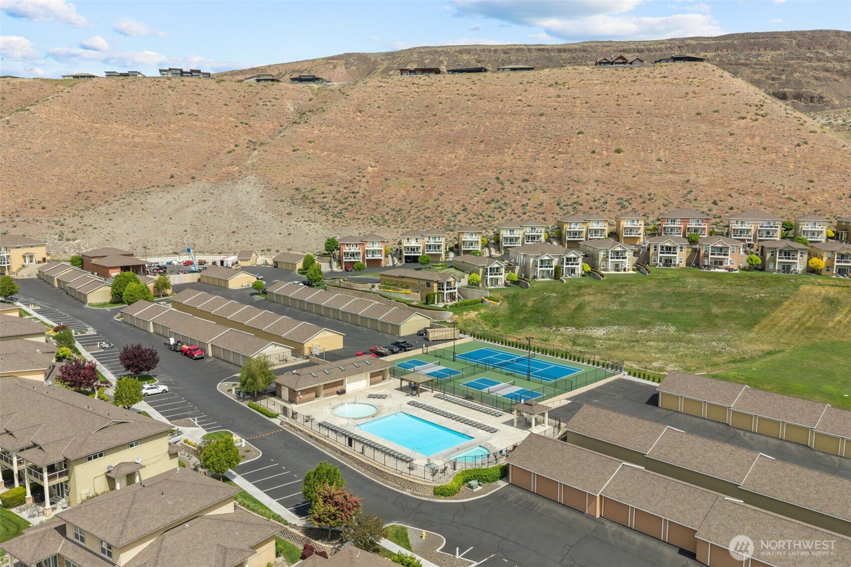 23063 Sunserra Loop NW, Quincy, WA 98848