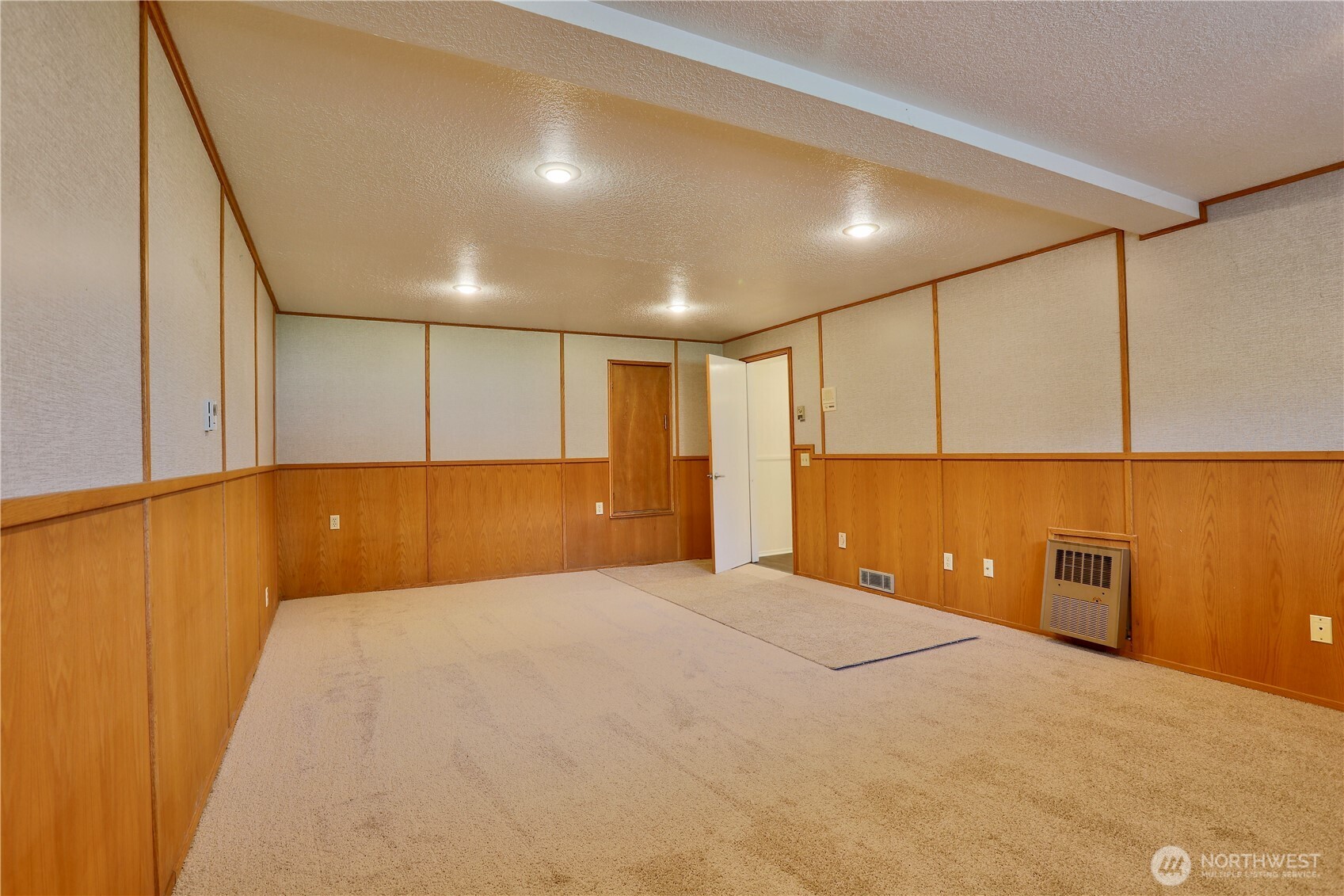 5911 150th Place SW, Edmonds, WA 98026
