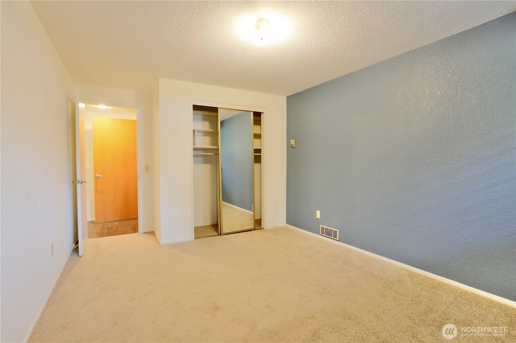 5911 150th Place SW, Edmonds, WA 98026