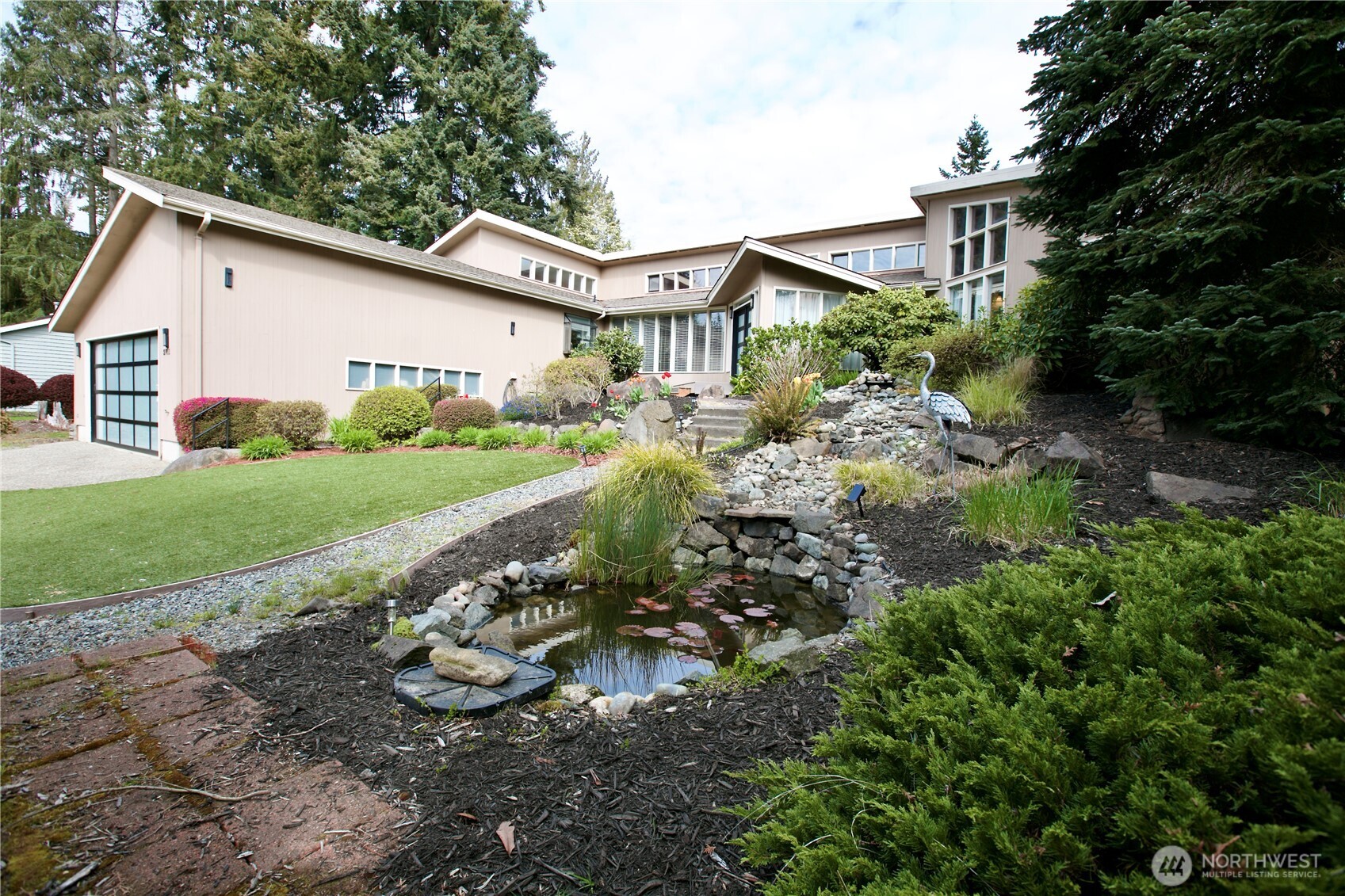 5911 150th Place SW, Edmonds, WA 98026