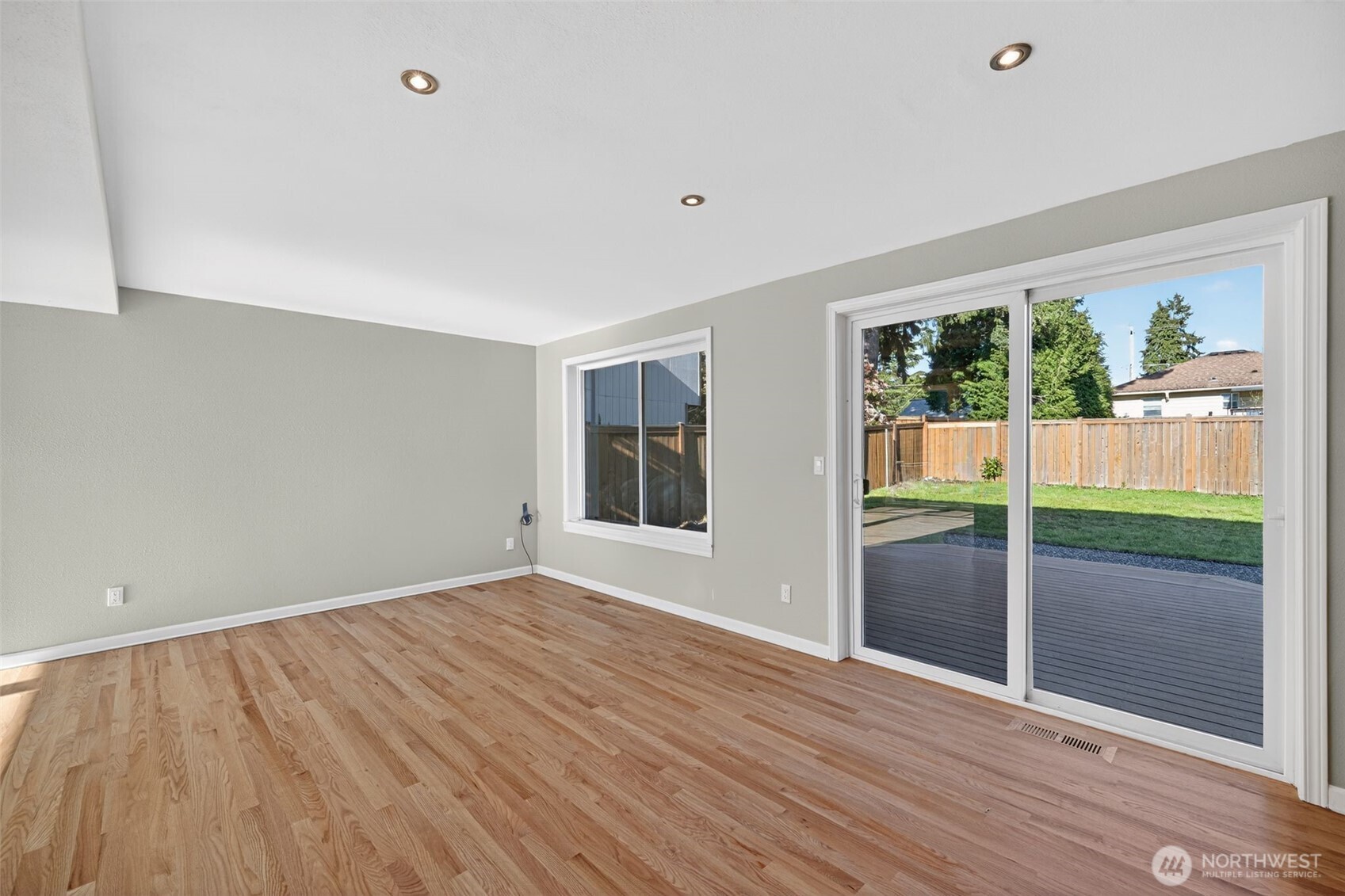 12228 Dayton Avenue N, Seattle, WA 98133