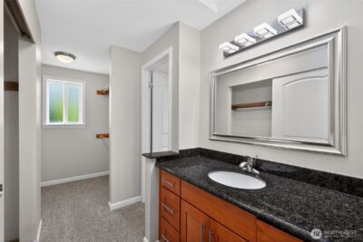 12228 Dayton Avenue N, Seattle, WA 98133 - Photo 23