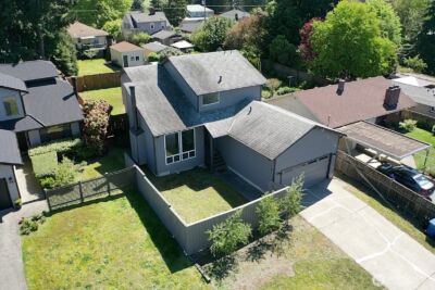12228 Dayton Avenue N, Seattle, WA 98133 - Photo 2