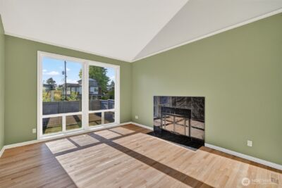 12228 Dayton Avenue N, Seattle, WA 98133 - Photo 6