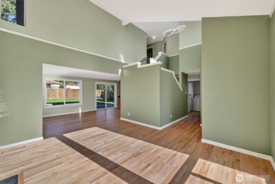 12228 Dayton Avenue N, Seattle, WA 98133 - Photo 7