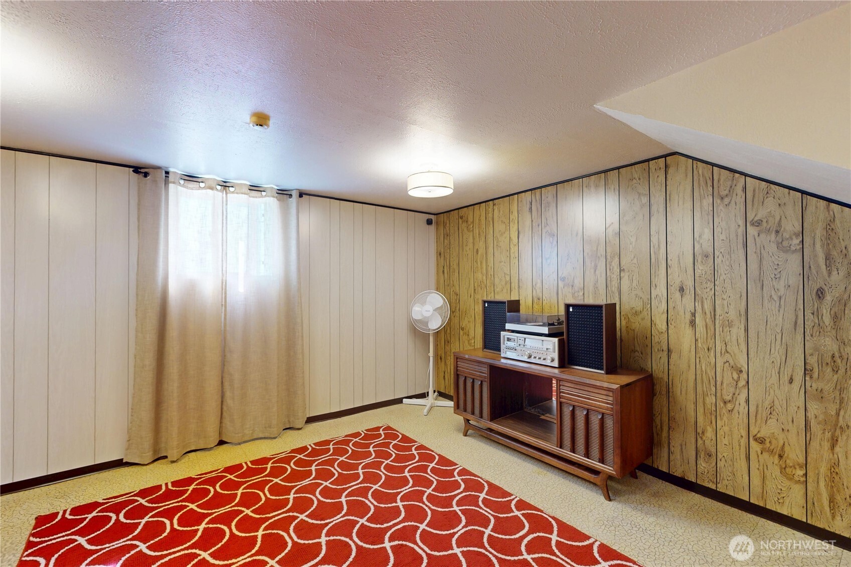 190 W Veterans Avenue , Westport, WA 98595