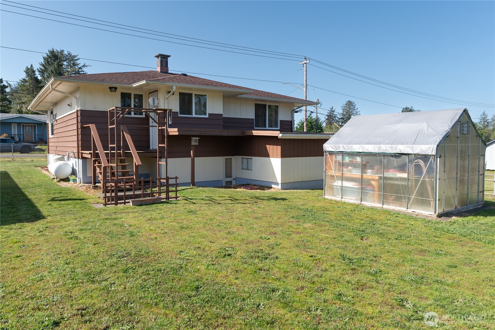 190 W Veterans Avenue , Westport, WA 98595