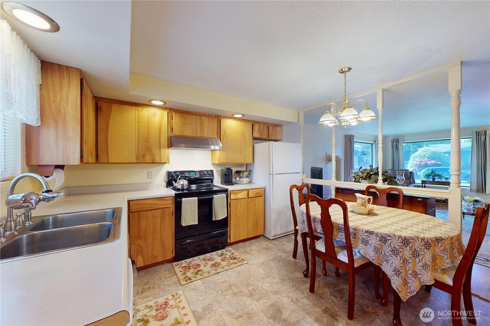 190 W Veterans Avenue , Westport, WA 98595