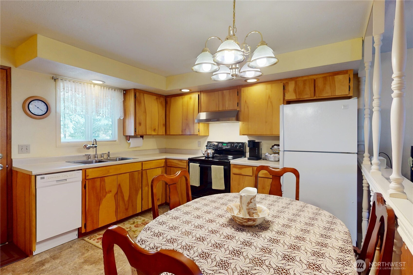 190 W Veterans Avenue , Westport, WA 98595