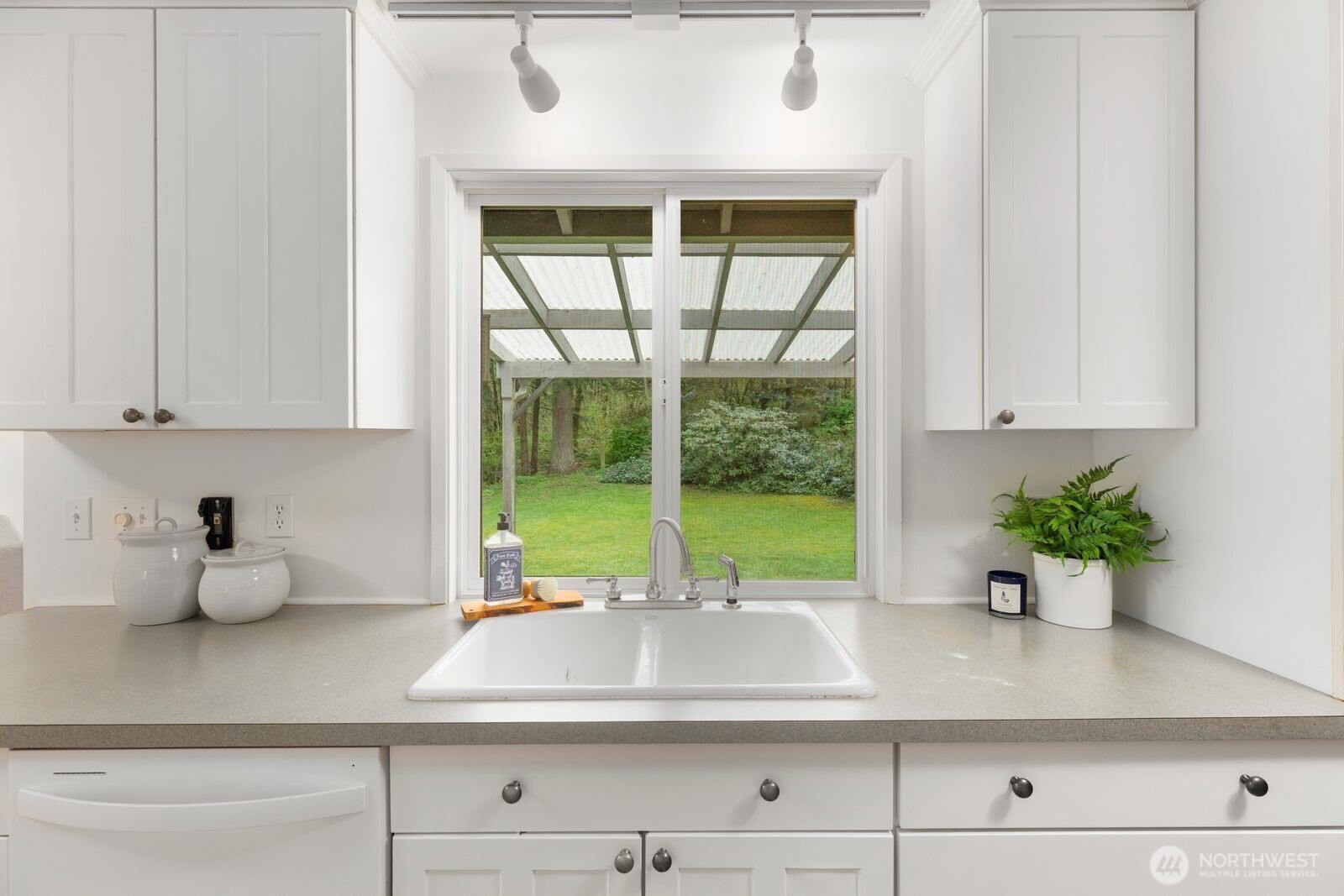 20621 SE 159th Street , Renton, WA 98059