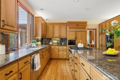6265 160th Avenue SE, Bellevue, WA 98006 - Photo 10