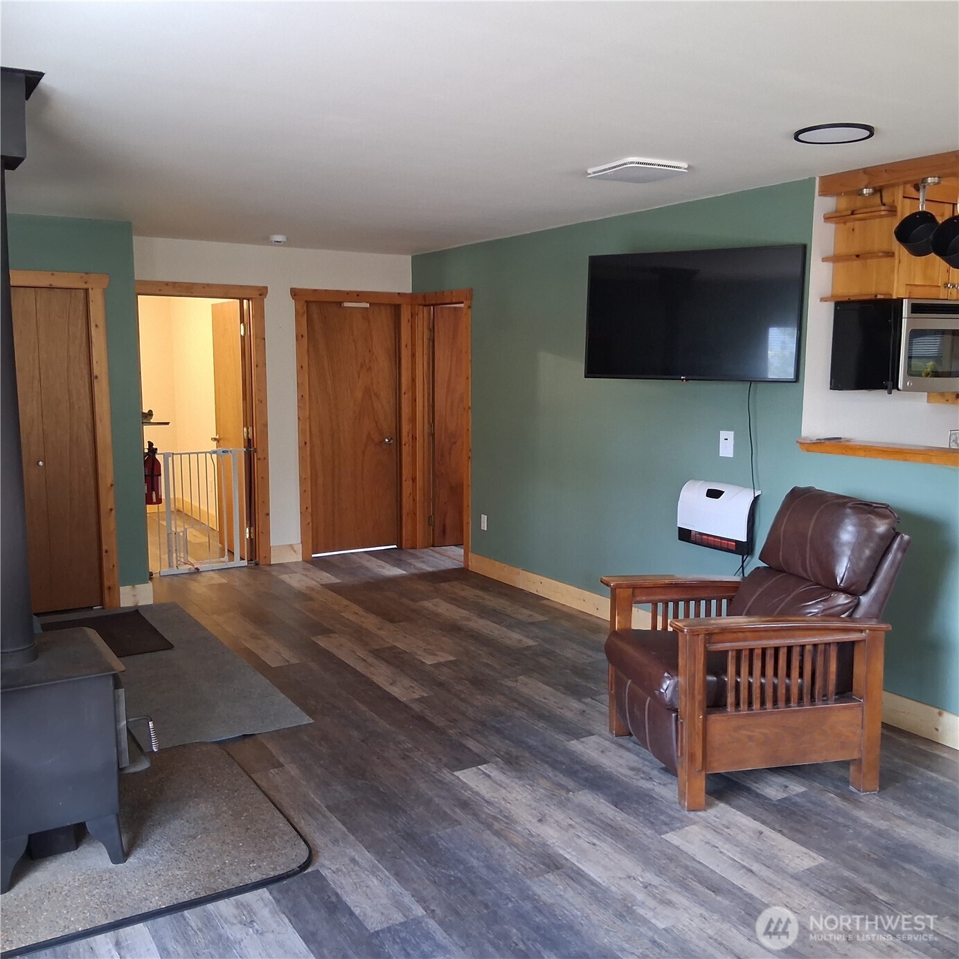 120 Sour Dough Creek Road , Tonasket, WA 98855