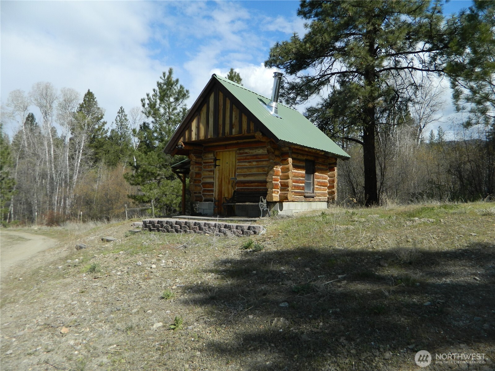 120 Sour Dough Creek Road , Tonasket, WA 98855