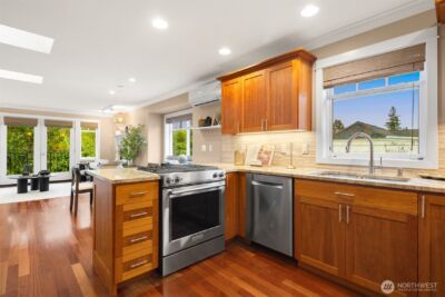 6235 31st Avenue NE, Seattle, WA 98115 - Photo 17