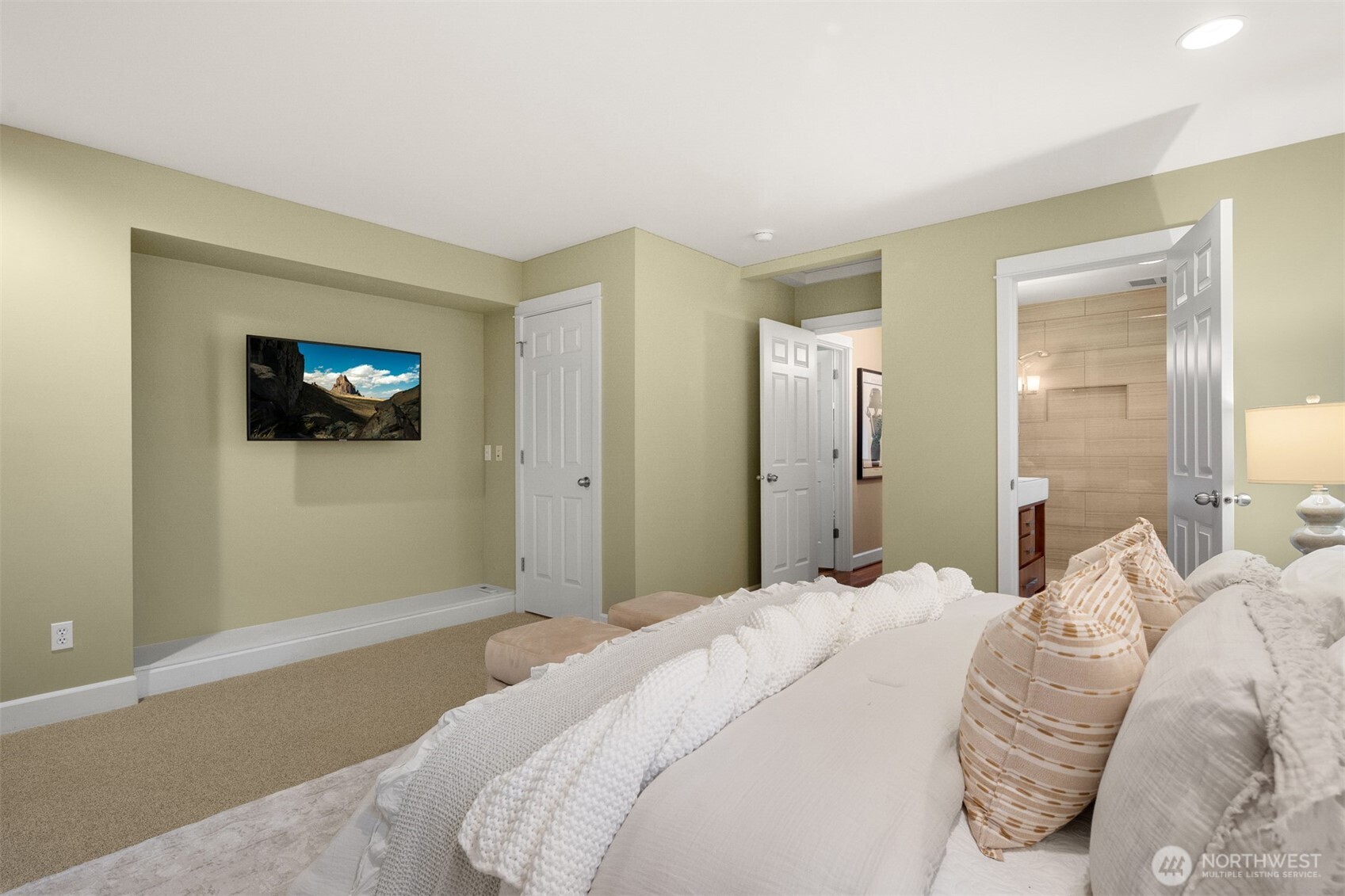 6235 31st Avenue NE, Seattle, WA 98115