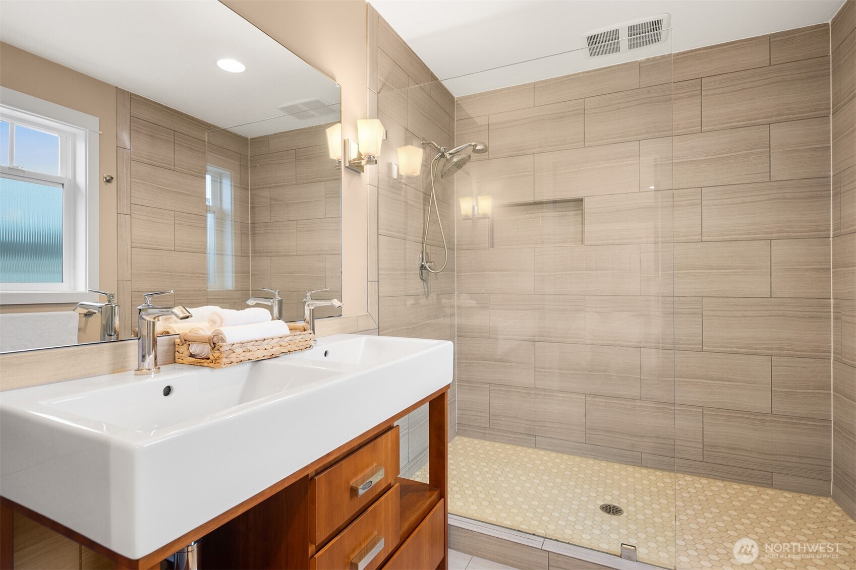 6235 31st Avenue NE, Seattle, WA 98115