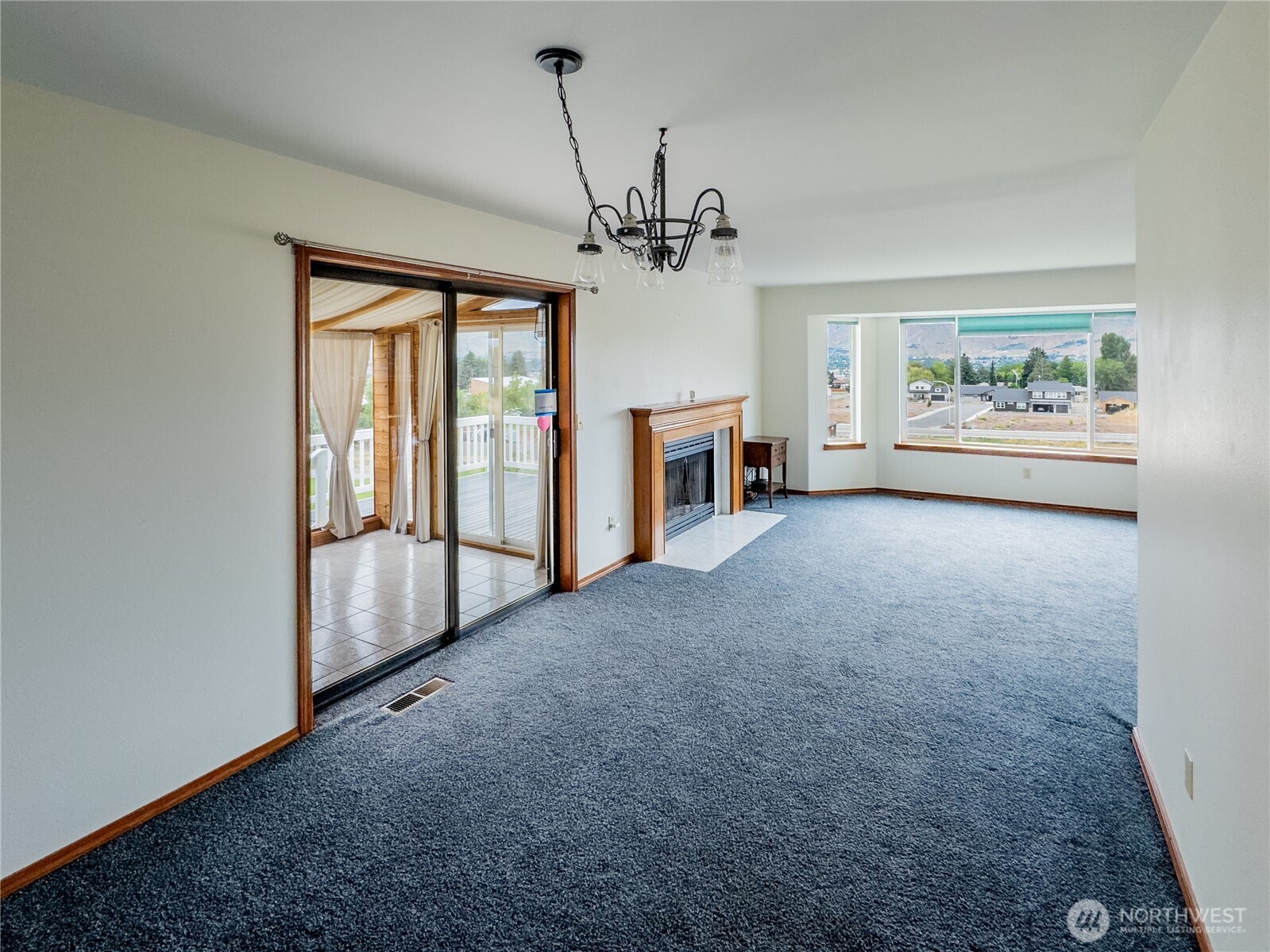210 25th Street NE, East Wenatchee, WA 98802
