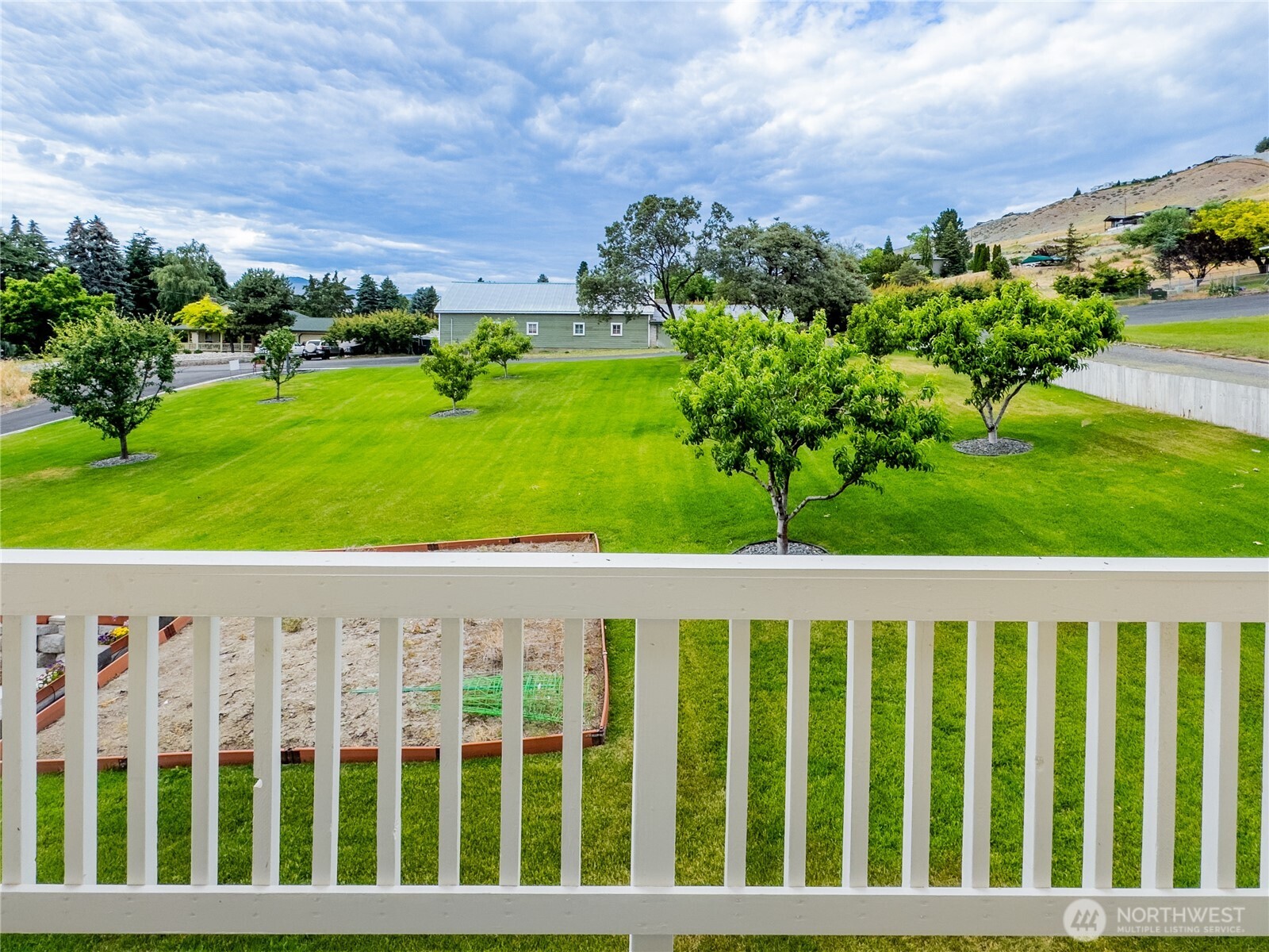 210 25th Street NE, East Wenatchee, WA 98802
