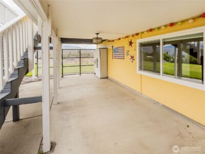 210 25th Street NE, East Wenatchee, WA 98802 - Photo 6