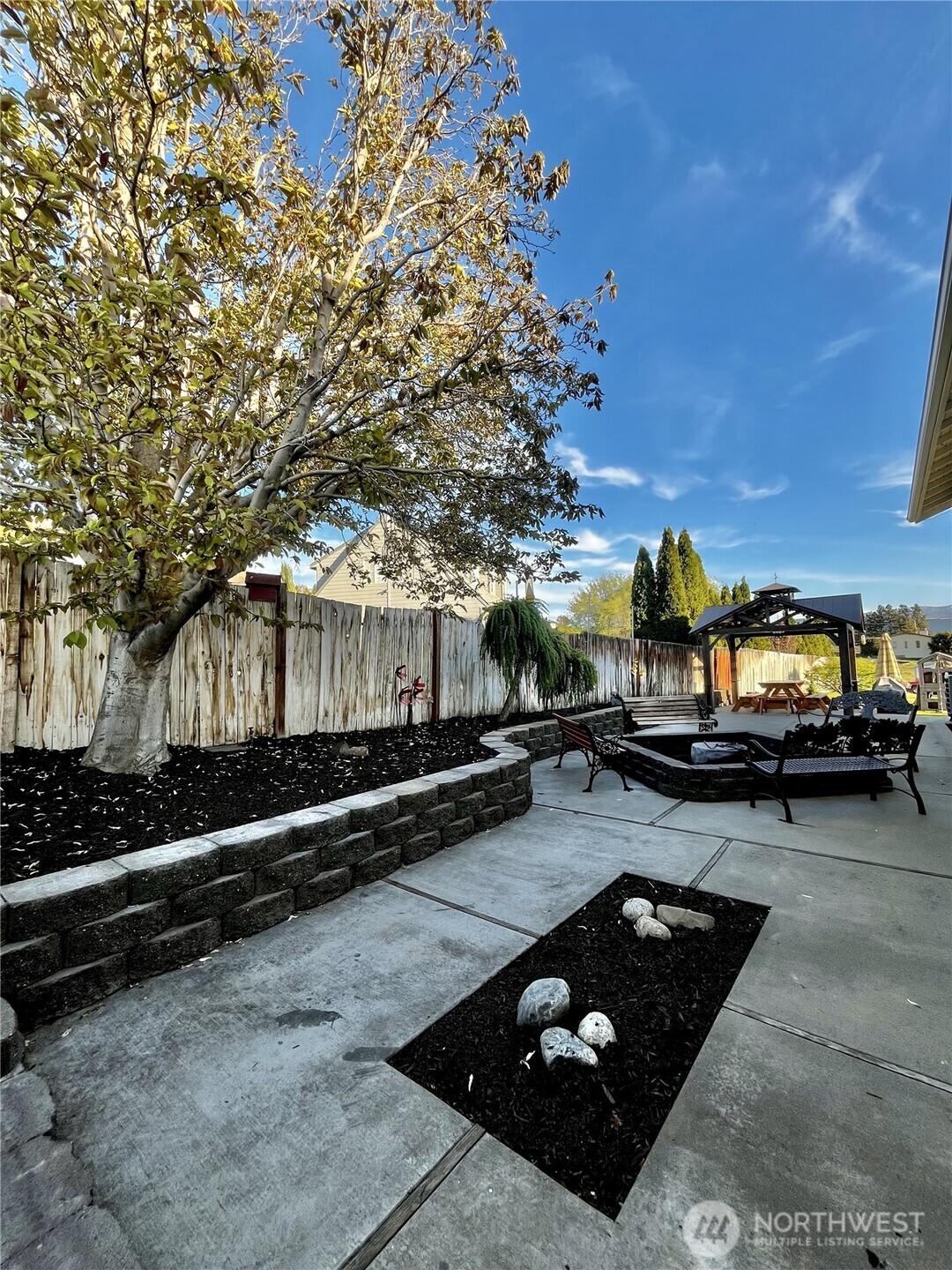 210 25th Street NE, East Wenatchee, WA 98802