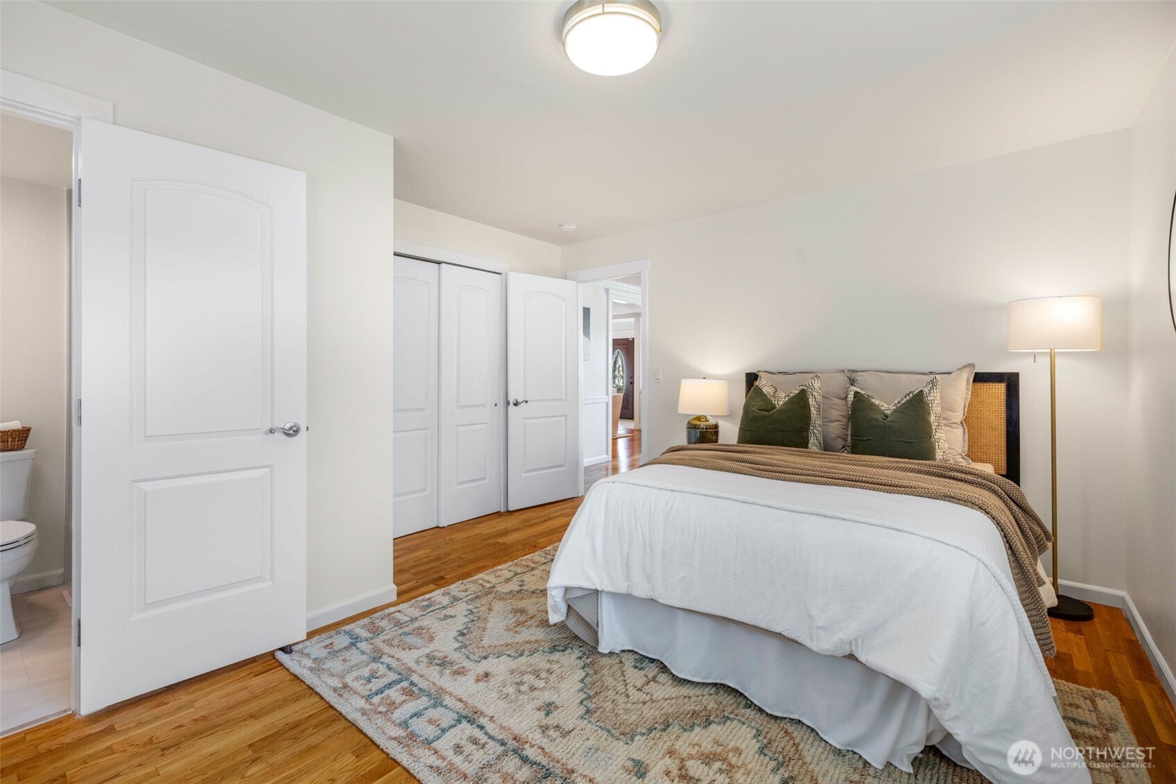 7021 20th Avenue NE, Seattle, WA 98115