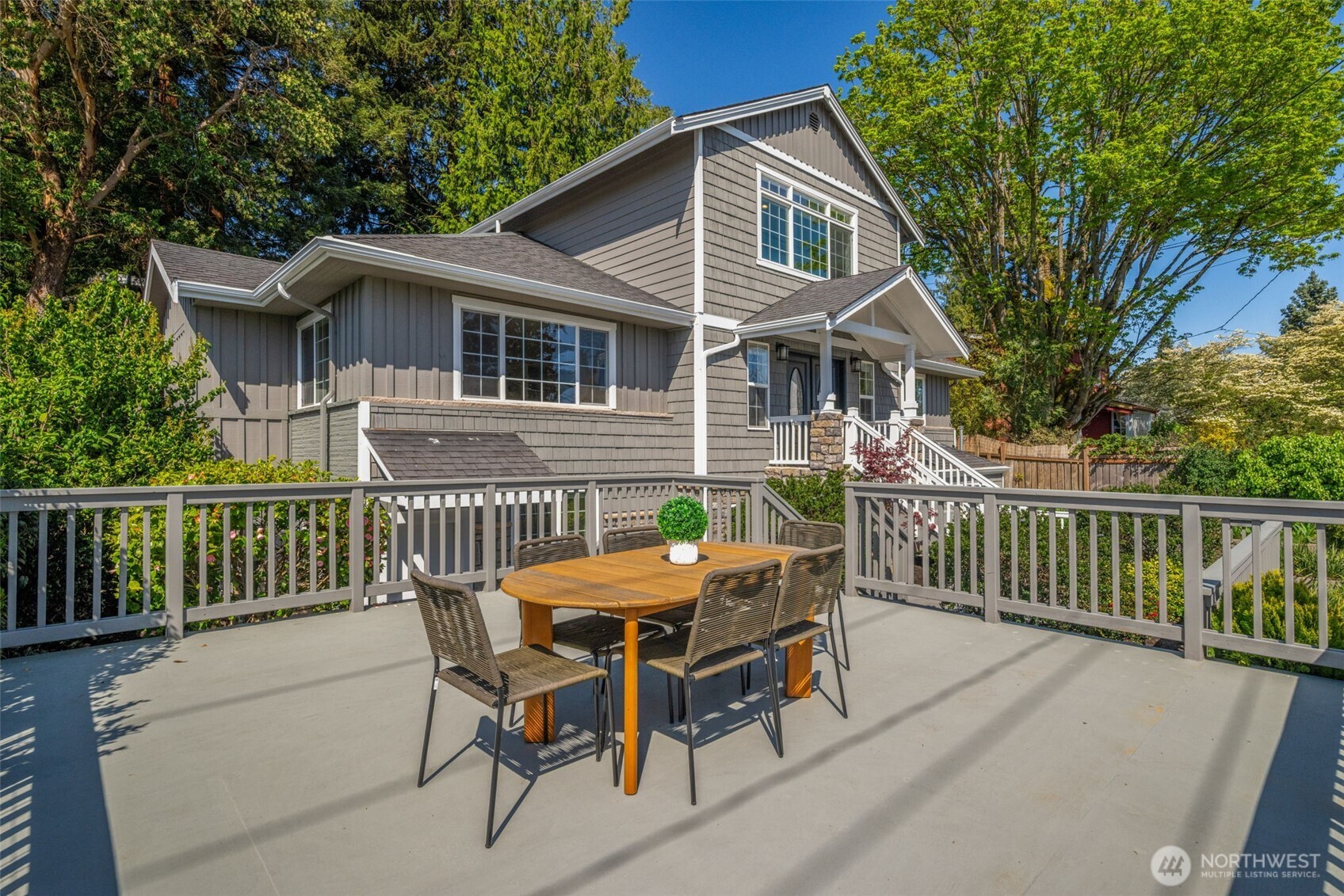 7021 20th Avenue NE, Seattle, WA 98115