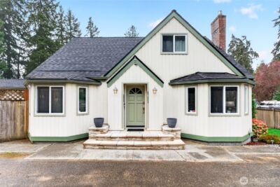 6201 75th Avenue Ct W, University Place, WA 98467 - Photo 2