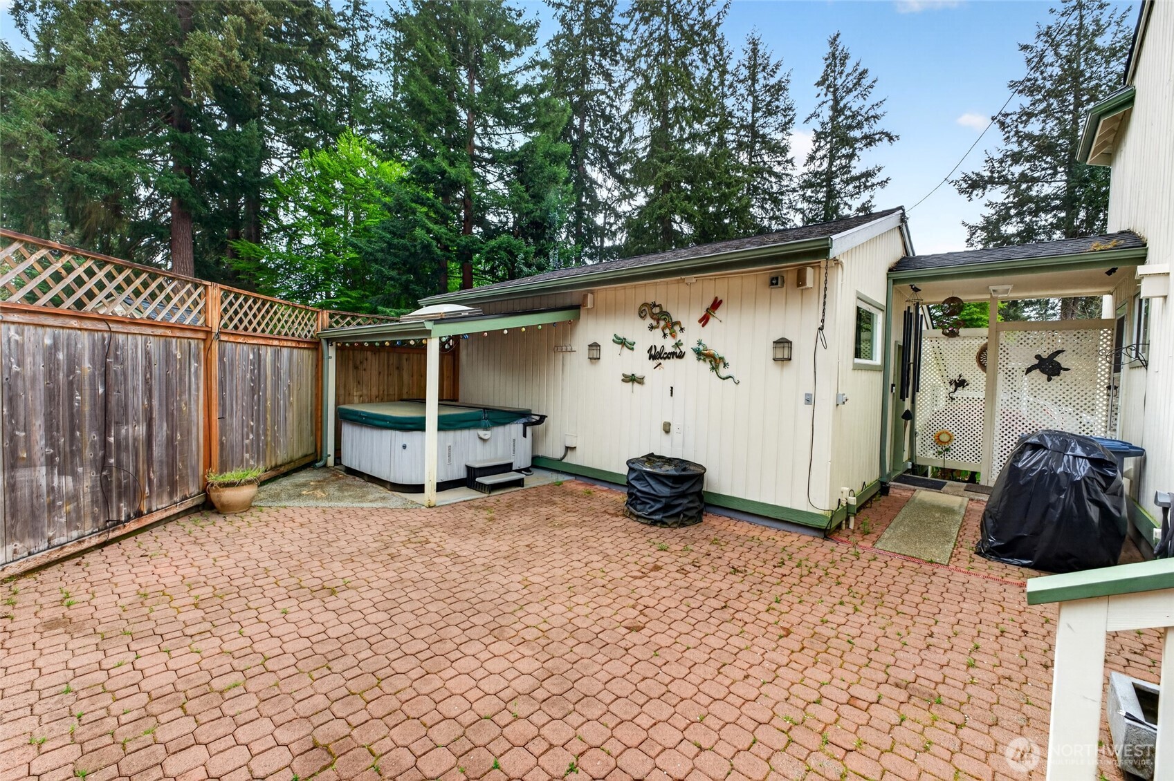 6201 75th Avenue Ct W, University Place, WA 98467