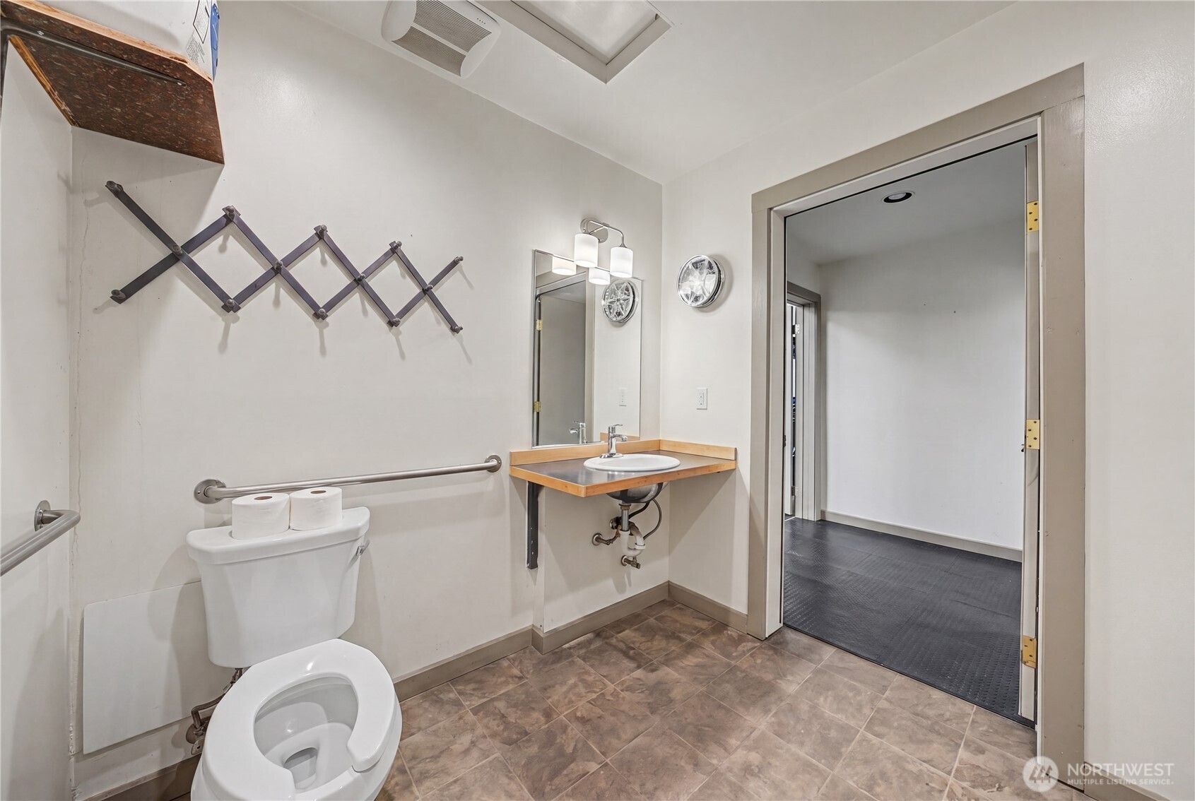 1080 Basin Street NW, Ephrata, WA 98823