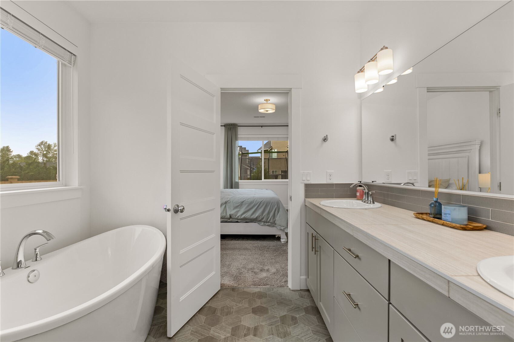 517 Cope Street SW, Orting, WA 98360-8800